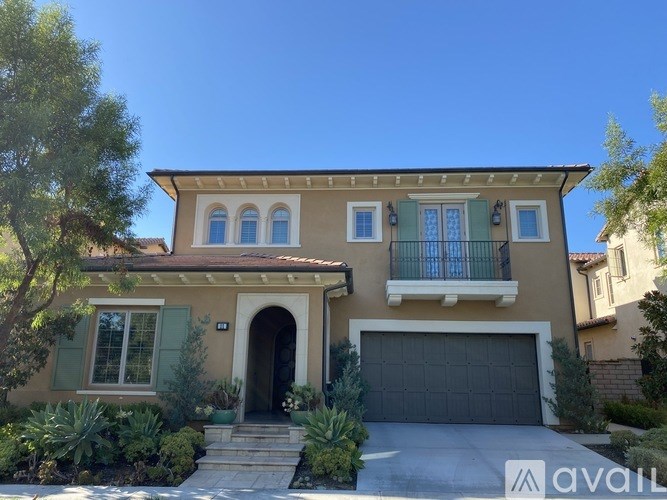 Source URL: https://prod-avail.s3.amazonaws.com/public_images/31405627/listing/IMG_1401.JPG