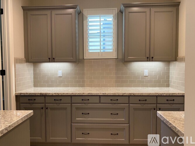 Source URL: https://prod-avail.s3.amazonaws.com/public_images/31405636/listing/IMG_1606.JPG