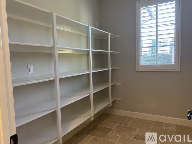 Source URL: https://prod-avail.s3.amazonaws.com/public_images/31405639/listing/IMG_1607.JPG