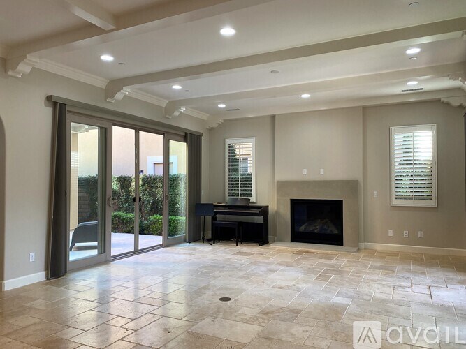 Source URL: https://prod-avail.s3.amazonaws.com/public_images/31405641/listing/IMG_1576A.jpg