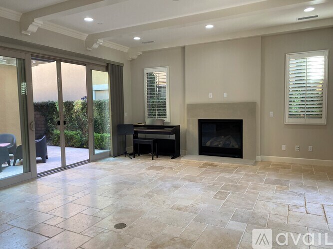 Source URL: https://prod-avail.s3.amazonaws.com/public_images/31405640/listing/IMG_1593.JPG