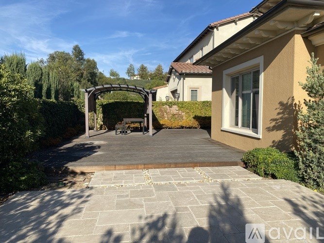 Source URL: https://prod-avail.s3.amazonaws.com/public_images/31405685/listing/IMG_1595.JPG