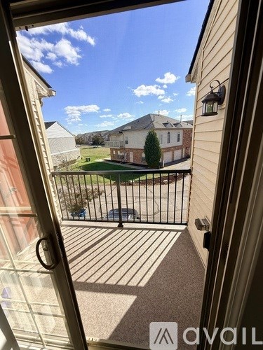 Source URL: https://prod-avail.s3.amazonaws.com/public_images/41519615/listing/FB60716B-1049-4098-8200-00A72BBDAD5D.jpeg