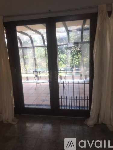 Source URL: https://prod-avail.s3.amazonaws.com/public_images/33158610/listing/4316C7ED-4665-4651-80E6-1B6AB40B0AD0.jpeg