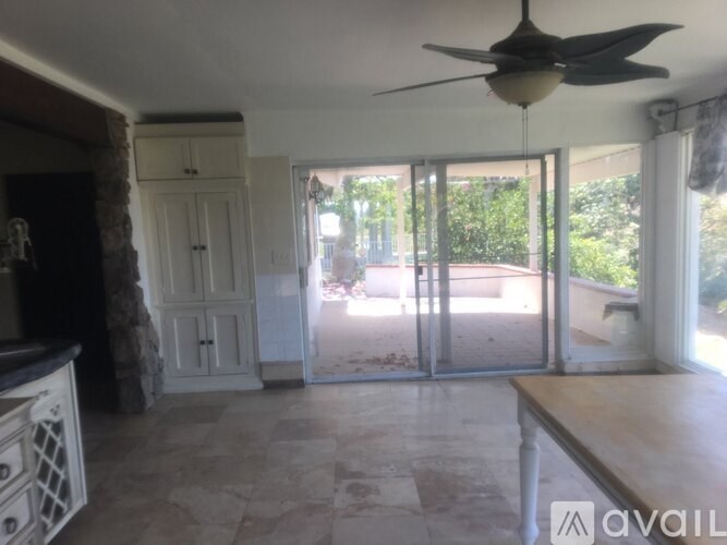 Source URL: https://prod-avail.s3.amazonaws.com/public_images/33158532/listing/527A14FD-1588-44E8-985A-C51F433509DF.jpeg