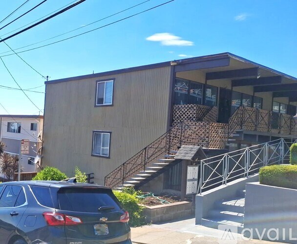 Source URL: https://prod-avail.s3.amazonaws.com/public_images/41519867/listing/66th3t.jpg