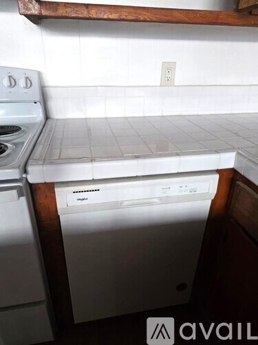 Source URL: https://prod-avail.s3.amazonaws.com/public_images/41519762/listing/66th3h.jpg