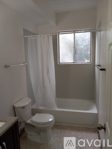 Source URL: https://prod-avail.s3.amazonaws.com/public_images/34130107/listing/20221208_120057.jpg