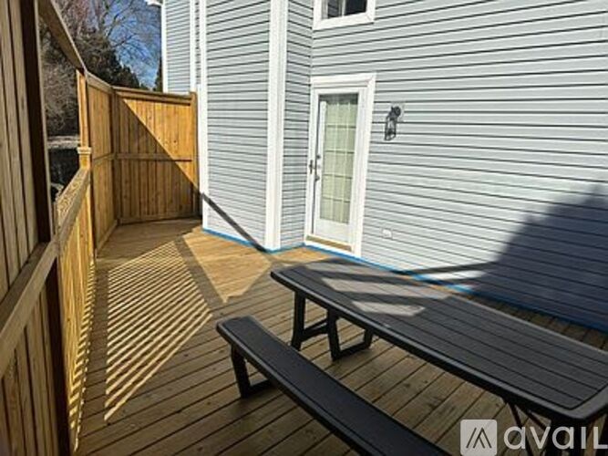 Source URL: https://prod-avail.s3.amazonaws.com/public_images/41515764/listing/940d78000844a0c337bd65a242e693ff-cc_ft_384.jpg