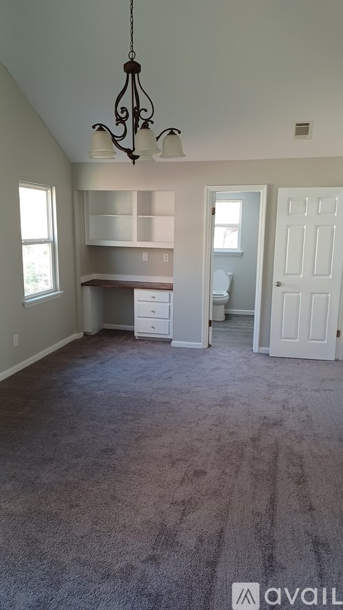 Source URL: https://prod-avail.s3.amazonaws.com/public_images/34210101/listing/20230115_100012.jpg