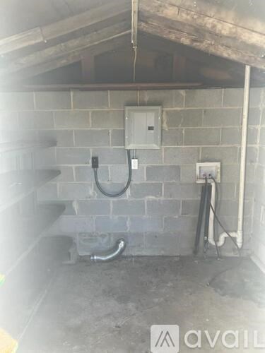 Source URL: https://prod-avail.s3.amazonaws.com/public_images/39771894/listing/1000036739.jpg