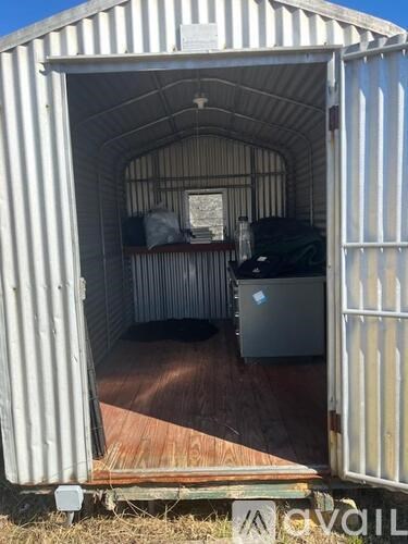 Source URL: https://prod-avail.s3.amazonaws.com/public_images/39771895/listing/1000036740.jpg