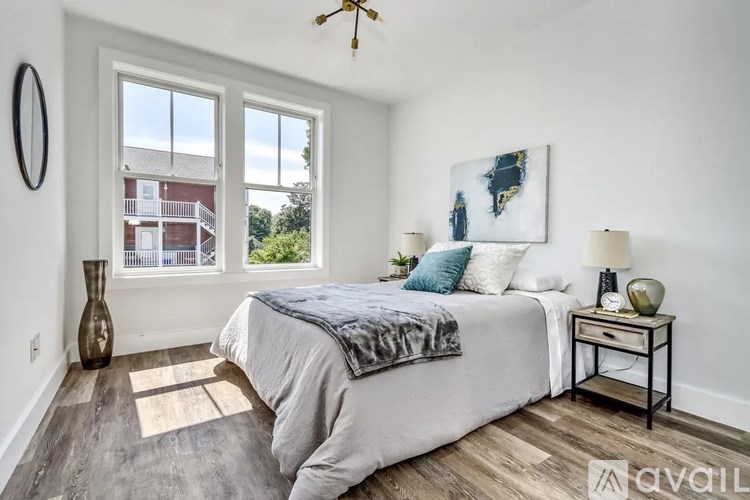 Source URL: https://prod-avail.s3.amazonaws.com/public_images/36521374/listing/bedroom.jpeg