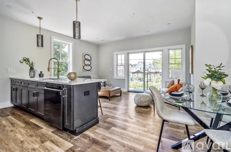 Source URL: https://prod-avail.s3.amazonaws.com/public_images/36521372/listing/livingroom.jpeg