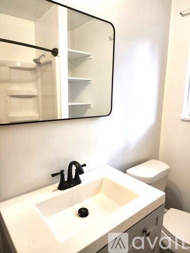 Source URL: https://prod-avail.s3.amazonaws.com/public_images/41519352/listing/24._Bath_IV.jpg