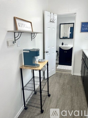 Source URL: https://prod-avail.s3.amazonaws.com/public_images/36206156/listing/IMG_8825.jpeg