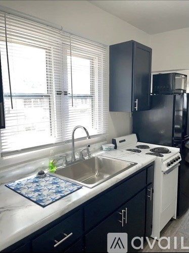 Source URL: https://prod-avail.s3.amazonaws.com/public_images/36206153/listing/IMG_8822.jpeg