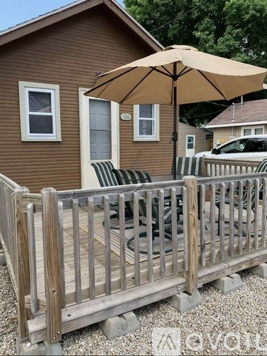 Source URL: https://prod-avail.s3.amazonaws.com/public_images/36206160/listing/IMG_8821.jpeg