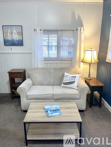 Source URL: https://prod-avail.s3.amazonaws.com/public_images/36206158/listing/IMG_8820.jpeg