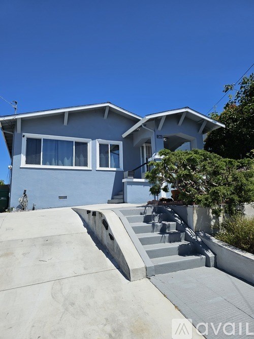 Source URL: https://prod-avail.s3.amazonaws.com/public_images/36099829/listing/20230817_125344.jpg