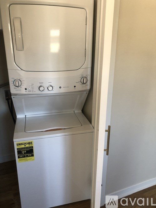 Source URL: https://prod-avail.s3.amazonaws.com/public_images/41517268/listing/IMG_6204.jpeg