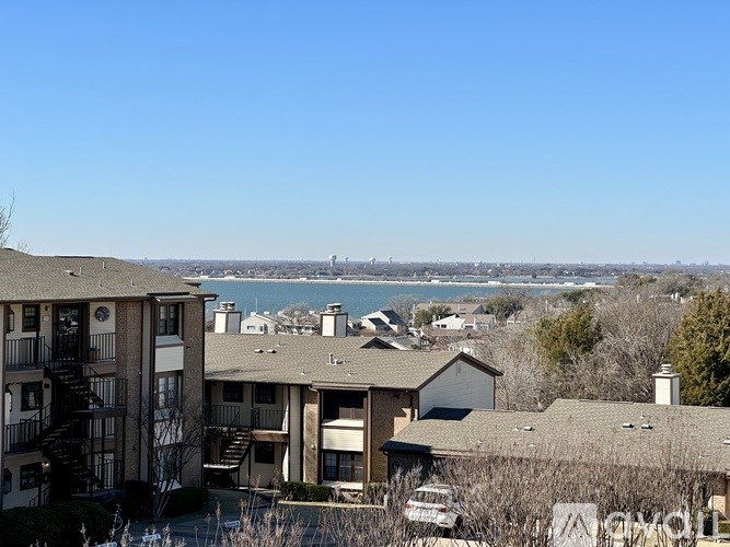 Source URL: https://prod-avail.s3.amazonaws.com/public_images/37138041/listing/IMG_0638.jpeg