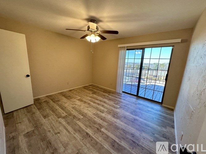 Source URL: https://prod-avail.s3.amazonaws.com/public_images/37138032/listing/IMG_0636.jpeg