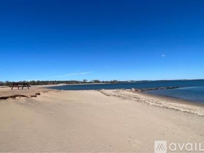 Source URL: https://prod-avail.s3.amazonaws.com/public_images/37110810/listing/IMG_7285.jpeg