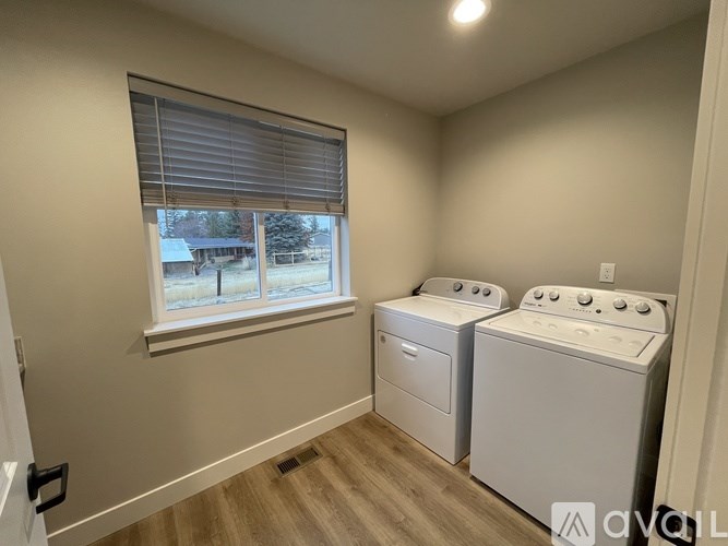 Source URL: https://prod-avail.s3.amazonaws.com/public_images/41518948/listing/IMG_7499.JPG