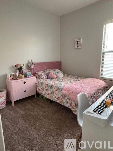 Source URL: https://prod-avail.s3.amazonaws.com/public_images/39770258/listing/PHOTO-2025-01-29-16-17-52.jpg