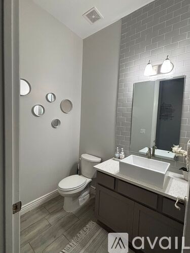 Source URL: https://prod-avail.s3.amazonaws.com/public_images/39770251/listing/PHOTO-2025-01-29-16-17-42.jpg