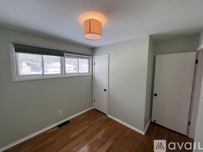 Source URL: https://prod-avail.s3.amazonaws.com/public_images/39647590/listing/IMG_5610.jpeg