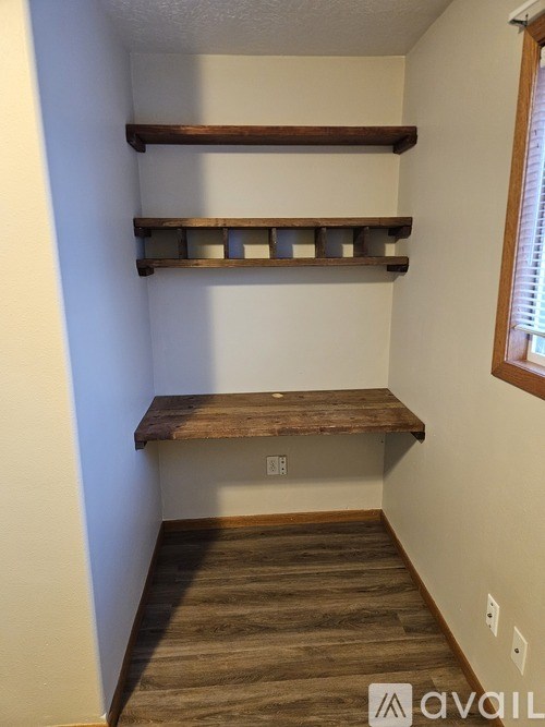 Source URL: https://prod-avail.s3.amazonaws.com/public_images/40052964/listing/1000011658.jpg