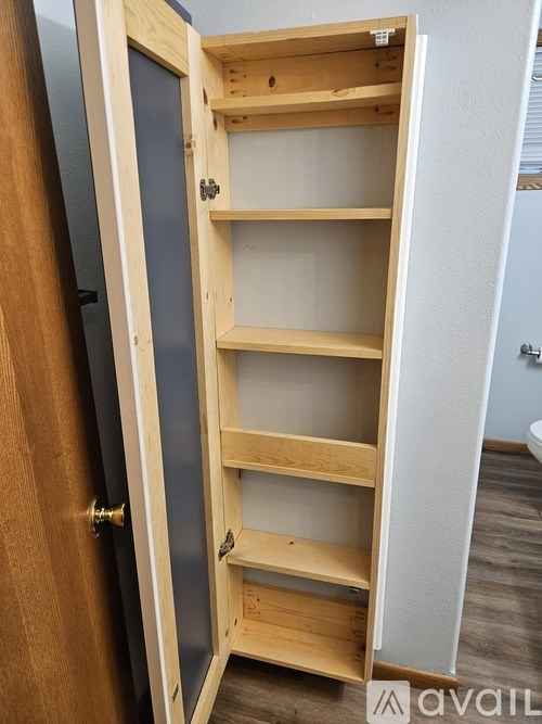 Source URL: https://prod-avail.s3.amazonaws.com/public_images/40052963/listing/1000011666.jpg