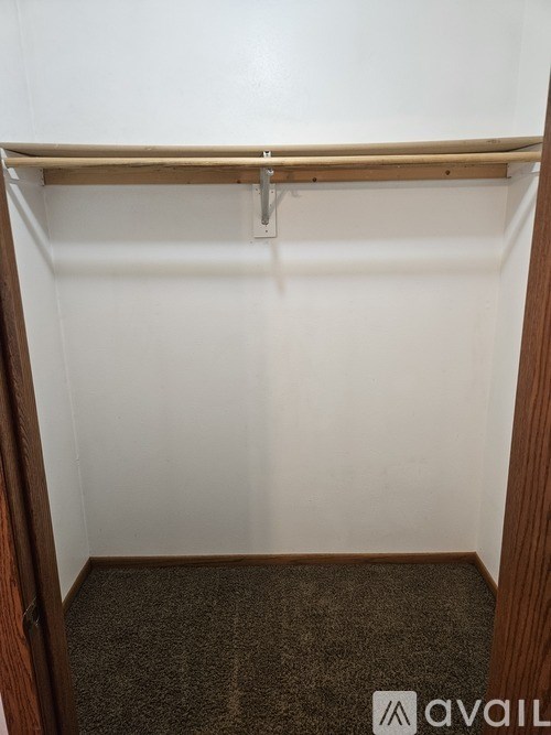 Source URL: https://prod-avail.s3.amazonaws.com/public_images/40052977/listing/1000011668.jpg