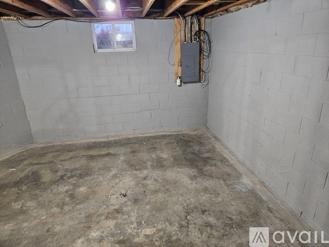 Source URL: https://prod-avail.s3.amazonaws.com/public_images/40052979/listing/1000011671.jpg