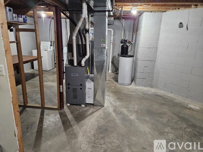 Source URL: https://prod-avail.s3.amazonaws.com/public_images/40052972/listing/1000011672.jpg