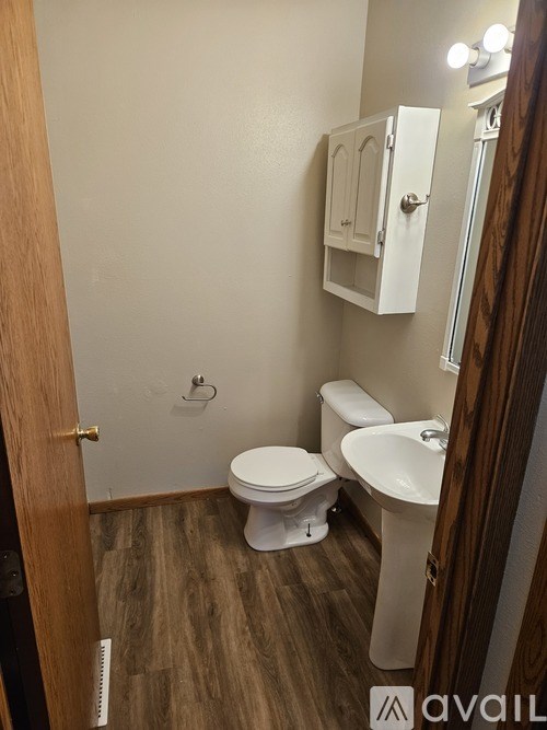 Source URL: https://prod-avail.s3.amazonaws.com/public_images/40052952/listing/1000011649.jpg