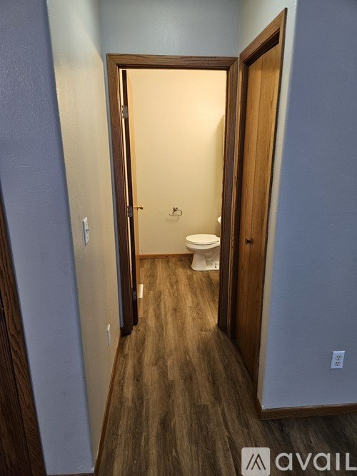 Source URL: https://prod-avail.s3.amazonaws.com/public_images/40052951/listing/1000011647.jpg