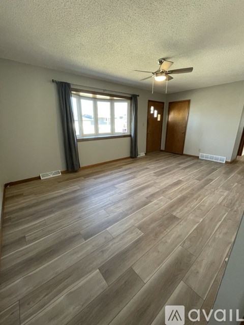 Source URL: https://prod-avail.s3.amazonaws.com/public_images/40057028/listing/IMG_3104.jpg