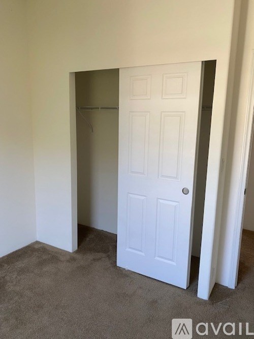 Source URL: https://prod-avail.s3.amazonaws.com/public_images/40207166/listing/7.jpg