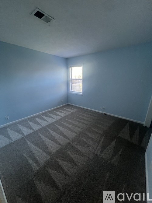 Source URL: https://prod-avail.s3.amazonaws.com/public_images/41515664/listing/IMG_3755.jpeg