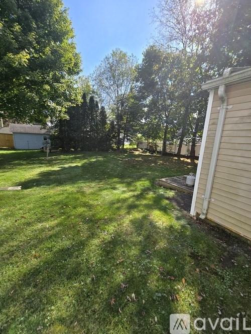 Source URL: https://prod-avail.s3.amazonaws.com/public_images/41377321/listing/1000007443.jpg