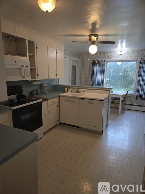 Source URL: https://prod-avail.s3.amazonaws.com/public_images/41377307/listing/1000007424.jpg