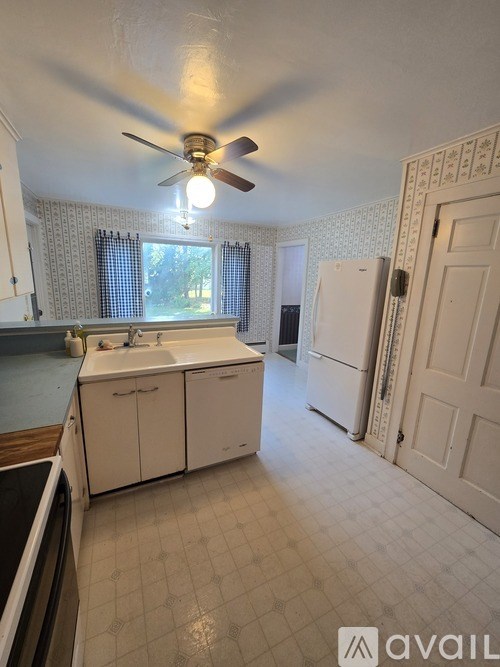 Source URL: https://prod-avail.s3.amazonaws.com/public_images/41377304/listing/1000007426.jpg