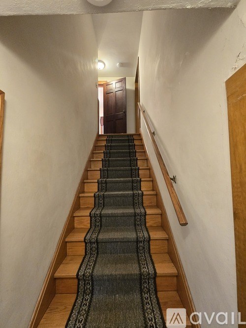 Source URL: https://prod-avail.s3.amazonaws.com/public_images/41377317/listing/1000007428.jpg