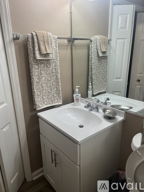 Source URL: https://prod-avail.s3.amazonaws.com/public_images/41514682/listing/IMG_4579.jpeg