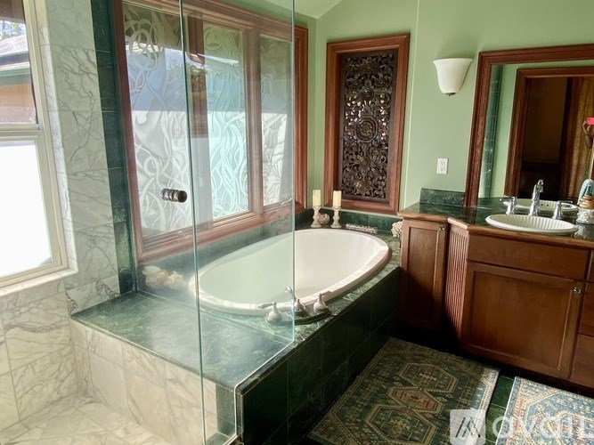 Source URL: https://prod-avail.s3.amazonaws.com/public_images/41374284/listing/IMG_9967.jpeg