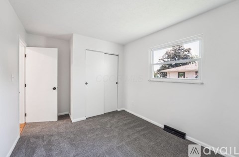 Source URL: https://prod-avail.s3.amazonaws.com/public_images/41475976/listing/IMG_7726_(3).jpg