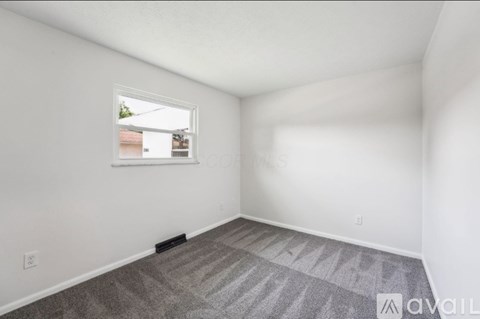 Source URL: https://prod-avail.s3.amazonaws.com/public_images/41476016/listing/IMG_7728_(4).jpg